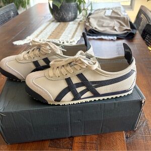 Onitsuka Tiger by Asics Men's Cream and Black Sneakers Euro Sz 36